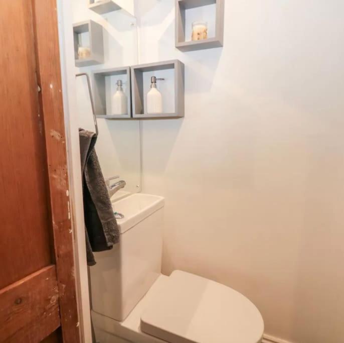 Castle Manor, 4 Bed Seaside Retreat Apartment