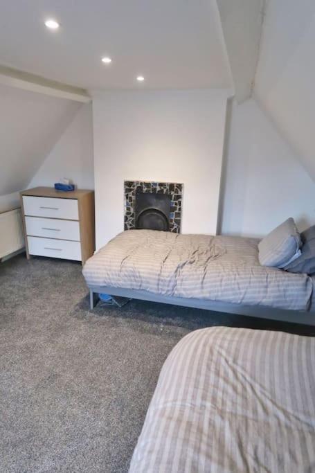Castle Manor, 4 Bed Seaside Retreat Scarborough